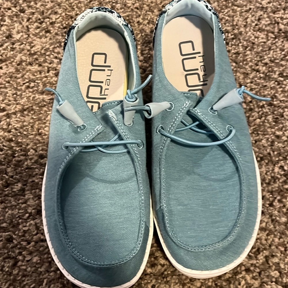 Brand new blue hey dudes